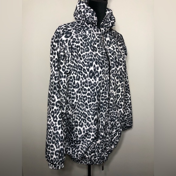Nikki Jones Leopard Print Jacket - Picture 4 of 6